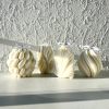 soyalys stearinlys allergivenlig håndlavet handmade soyavoks lys stearin ren luft renlighed hygge hjemme lys ild hvid beige aroma terapi stil design dekk dekoration økologiske lys bæredygtighed bæredygtige lys accessories designerlys
